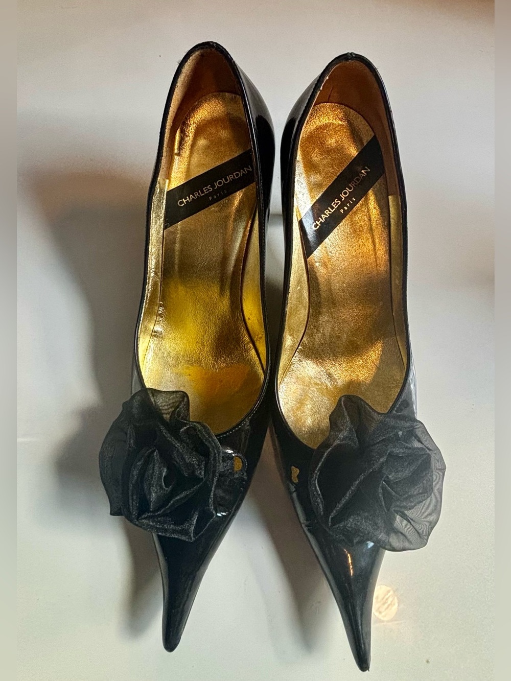 VTG Charles Jourdan Paris Black Patent Pointed Toe Pumps with Floral Appliqué